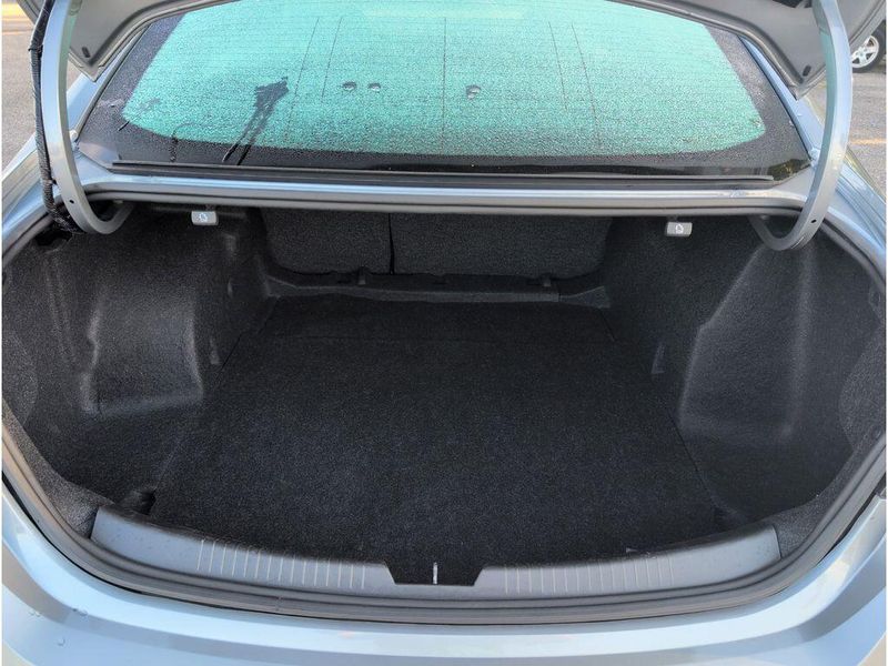 Used 2024 Chevrolet Malibu LTImage 34