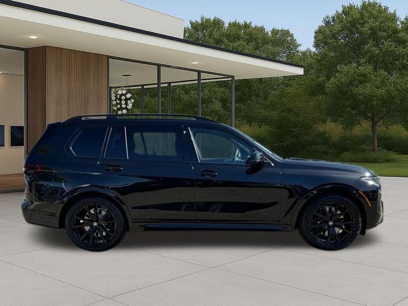 New 2026 BMW X7 xDrive40iImage 7