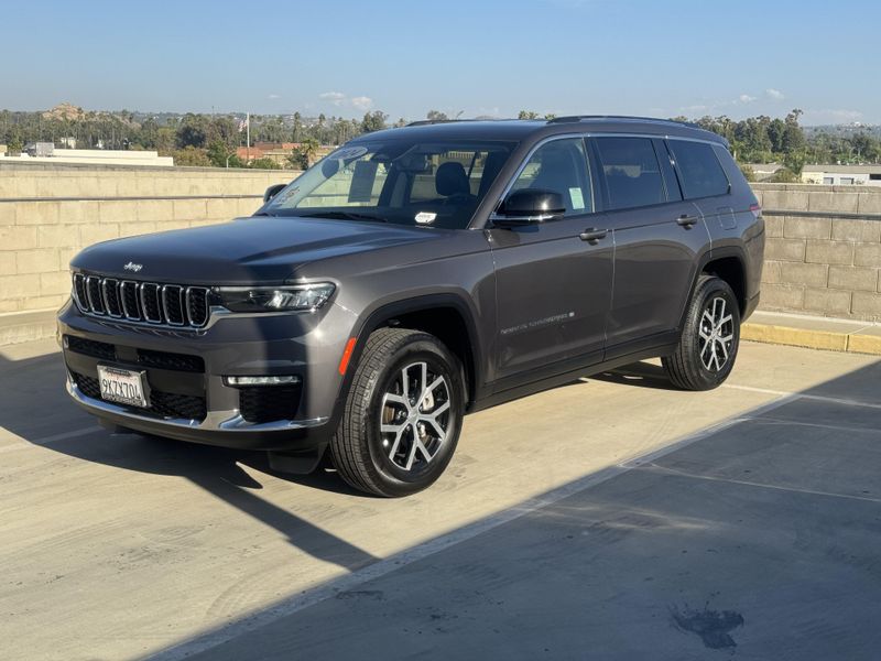 Used 2024 Jeep Grand Cherokee L LimitedImage 5
