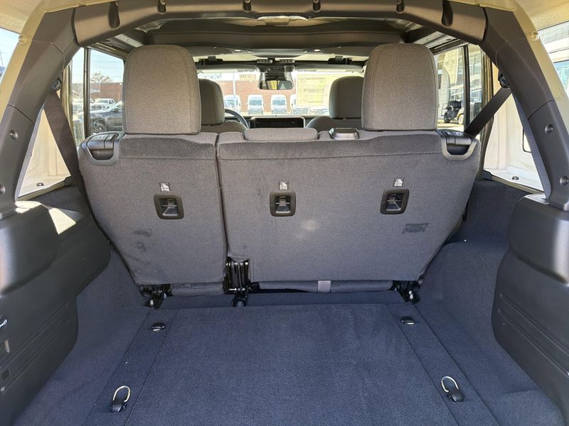New 2026 Jeep Wrangler 4-door RubiconImage 13