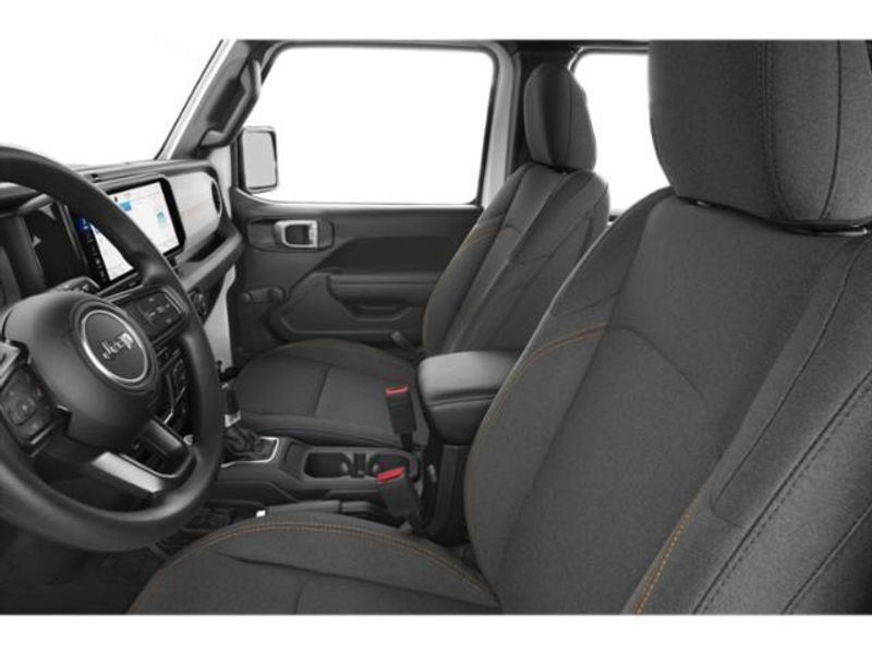 2025 Jeep Gladiator Sport S photo 9
