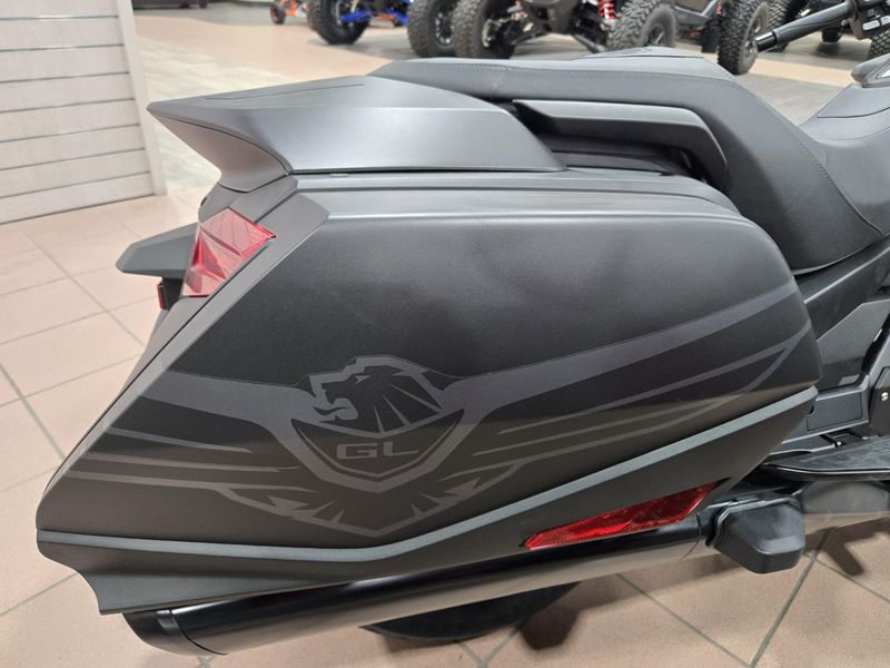 New 2025 Honda GOLD WING DCT 50TH ANNIVERSARY MATTE BLACK METALLIC Image 13