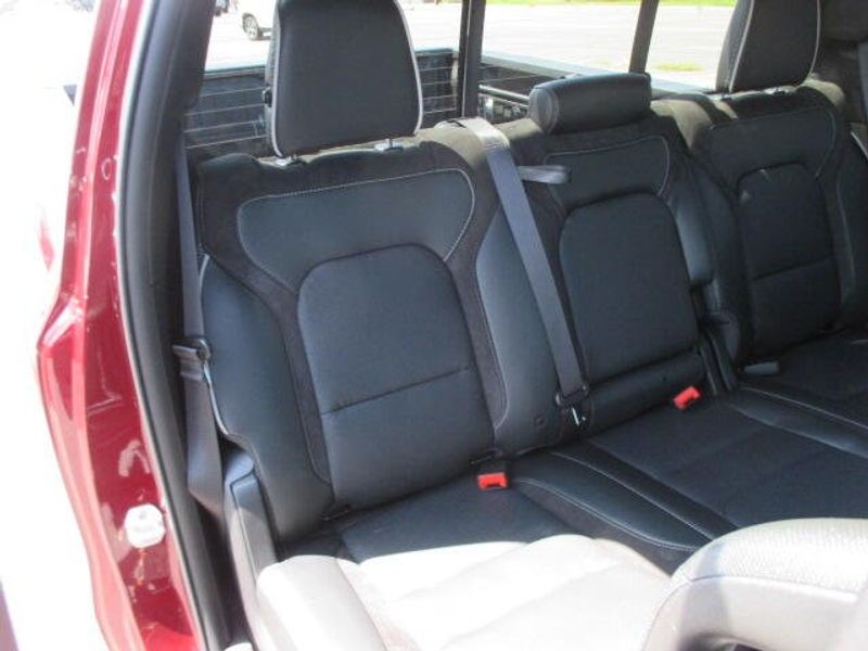 2025 RAM 1500 Laramie Crew Cab 4x4 5