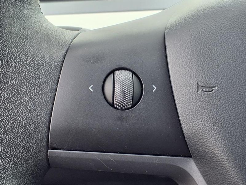 2021 Tesla Model 3 Long RangeImage 22
