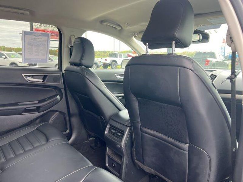 2024 Ford Edge SELImage 18