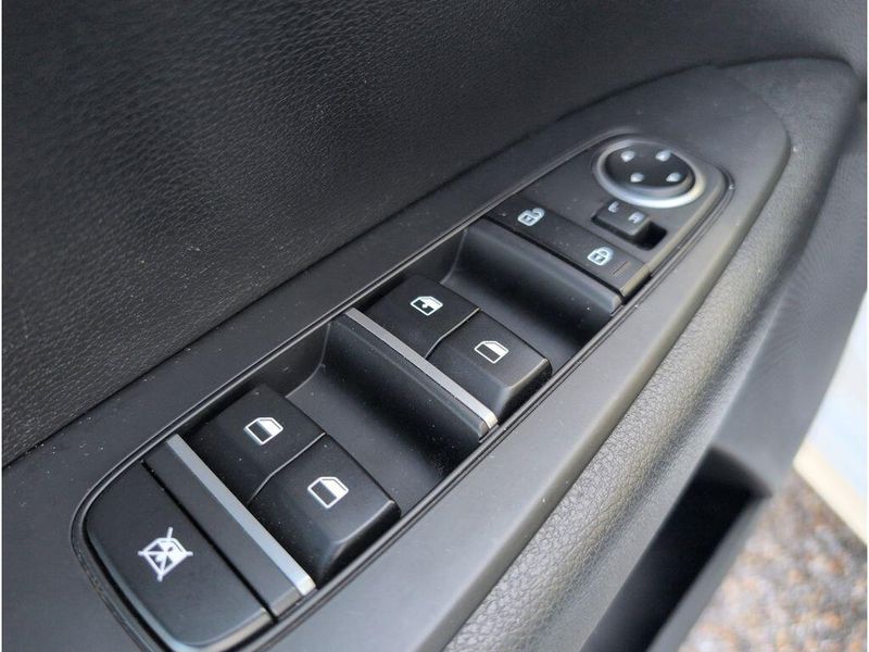 Used 2024 Kia Forte LXSImage 12