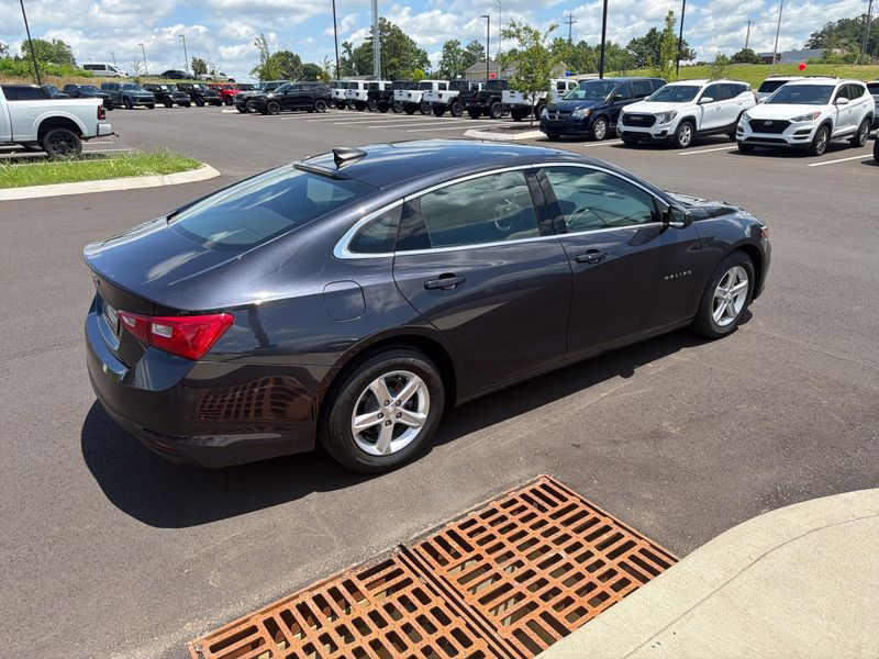 Used 2023 Chevrolet Malibu LSImage 11