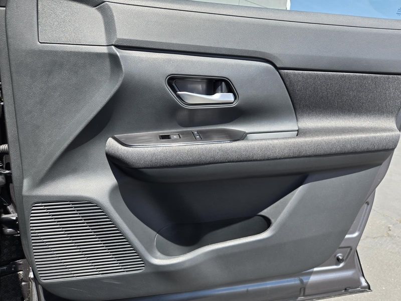 Used 2026 Nissan Kicks SV FWD