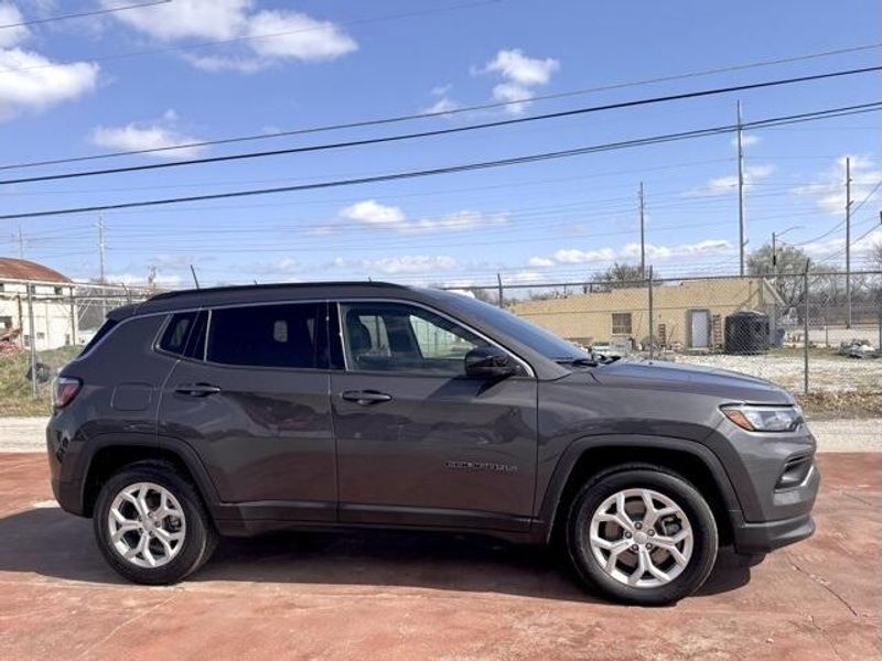 Used 2024 Jeep Compass LatitudeImage 4