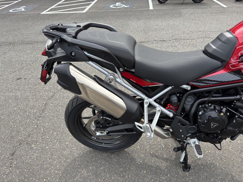 2025 Triumph Tiger 900 GT Pro - CARNIVAL RED - SAPPHIRE BLACK 