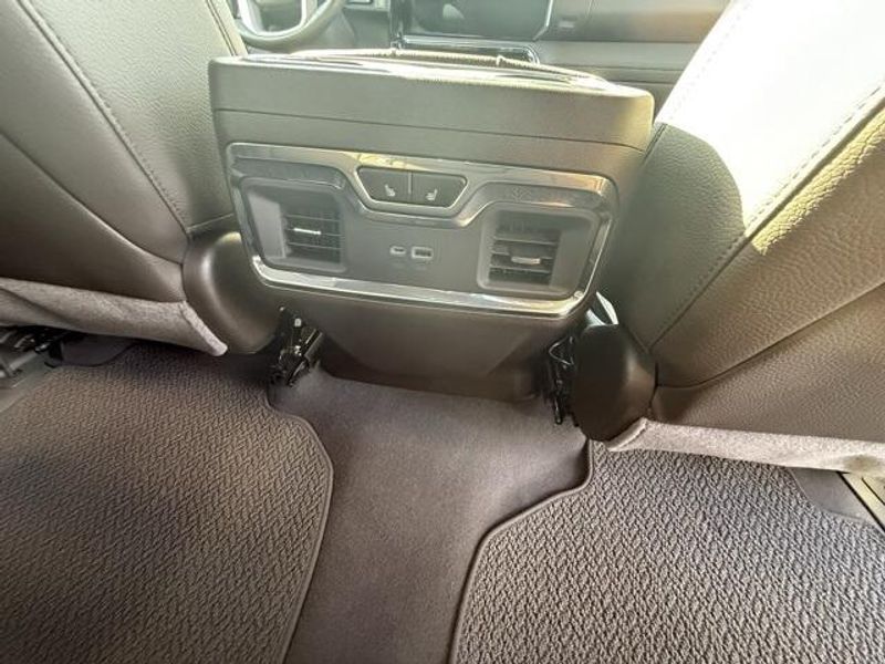2024 Gmc Sierra 1500 Denali photo 14