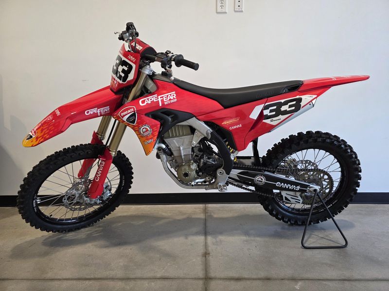 2026 Ducati Desmo450 MX