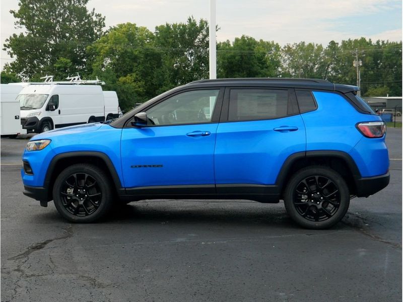 2024 Jeep Compass Latitude 4x4Image 11