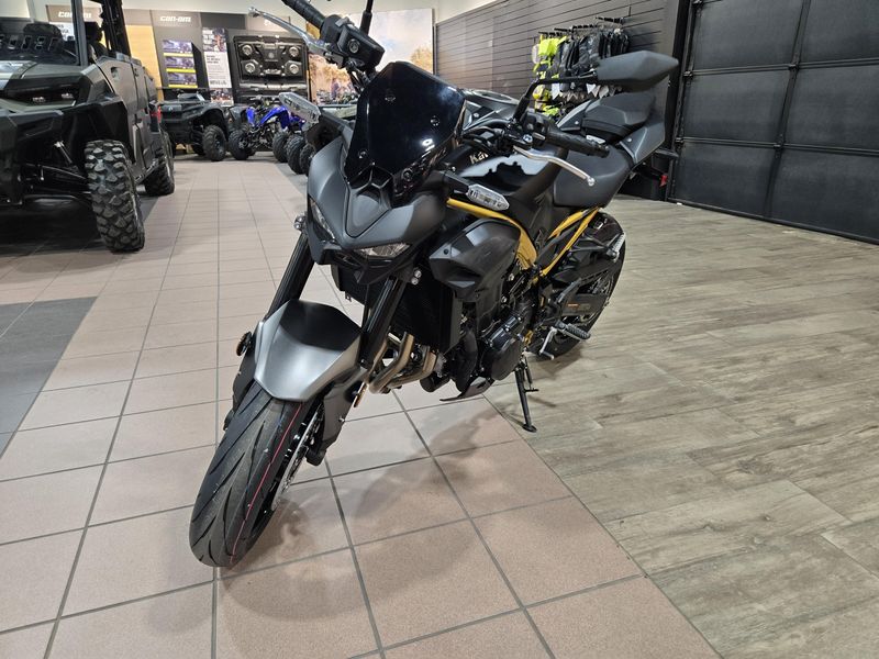 NEW 2026 KAWASAKI Z900 ABS Image 3