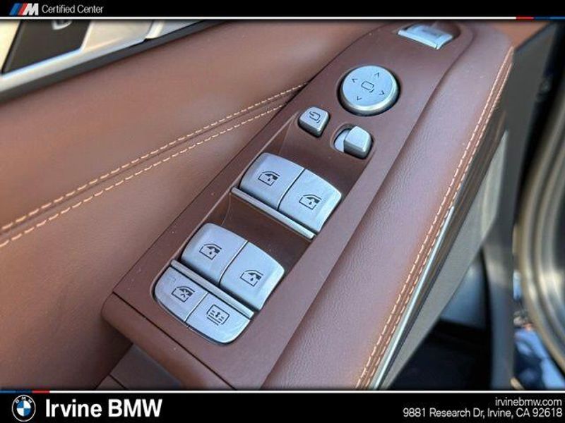 Used 2023 BMW X7 xDrive40iImage 19