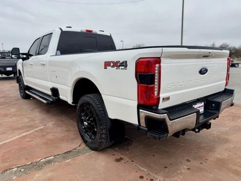 2023 Ford F-350 LariatImage 8