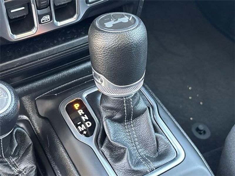 2024 Jeep Wrangler Sahara 4xe photo 27
