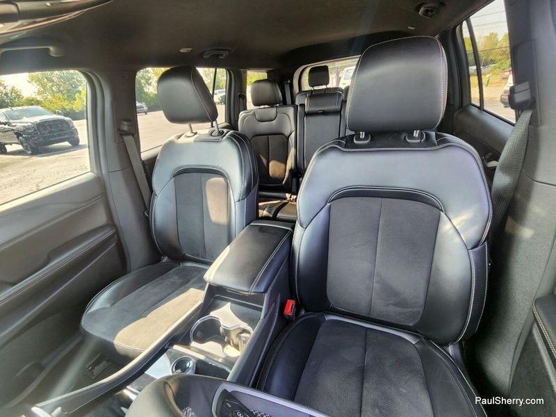 Used 2024 Jeep Grand Cherokee L Altitude