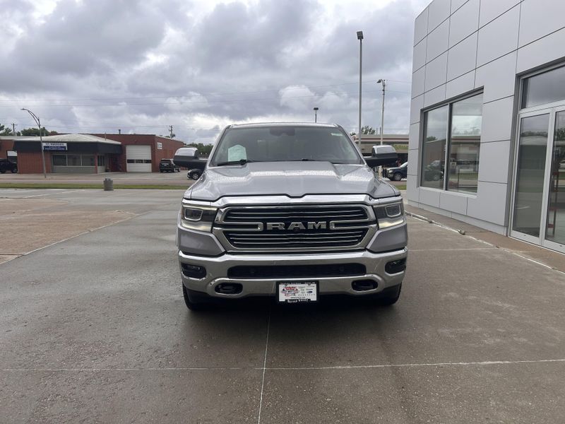 2022 RAM 1500 LaramieImage 3