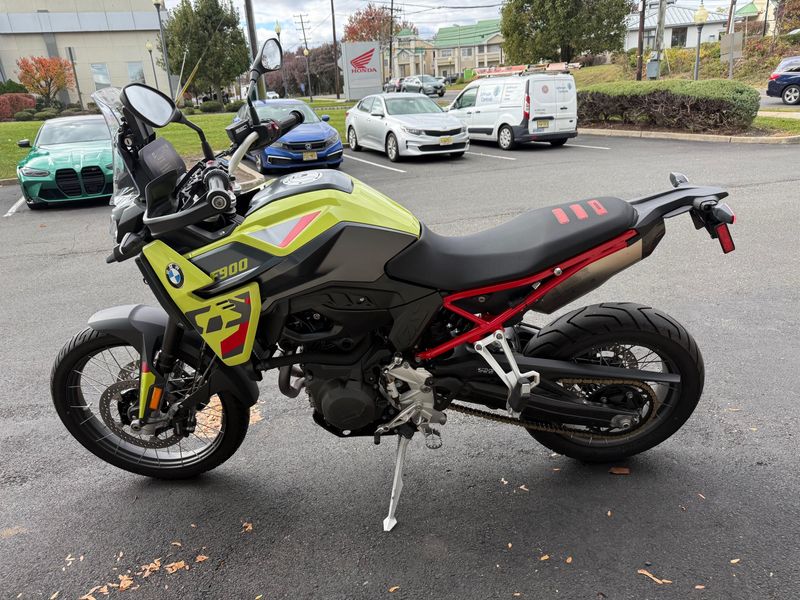 2024 BMW F900GSImage 2