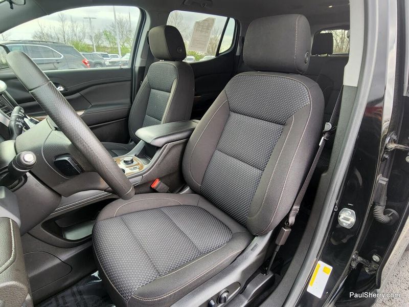 Used 2023 GMC Acadia SLE