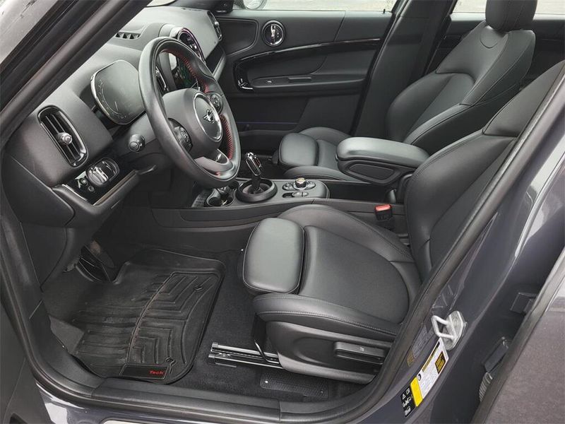 2021 MINI Countryman ClassicImage 24