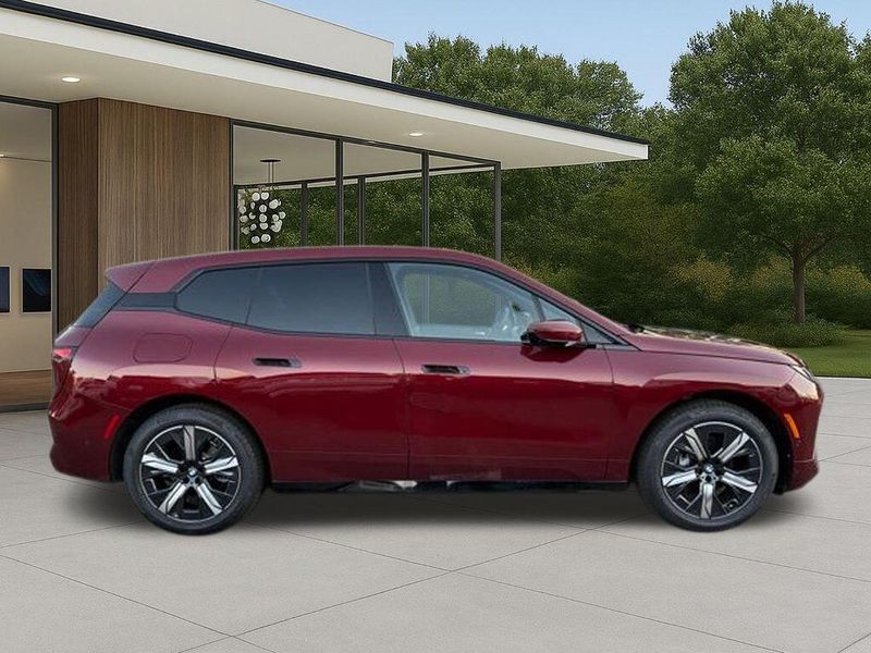 New 2026 BMW iX xDrive45Image 7