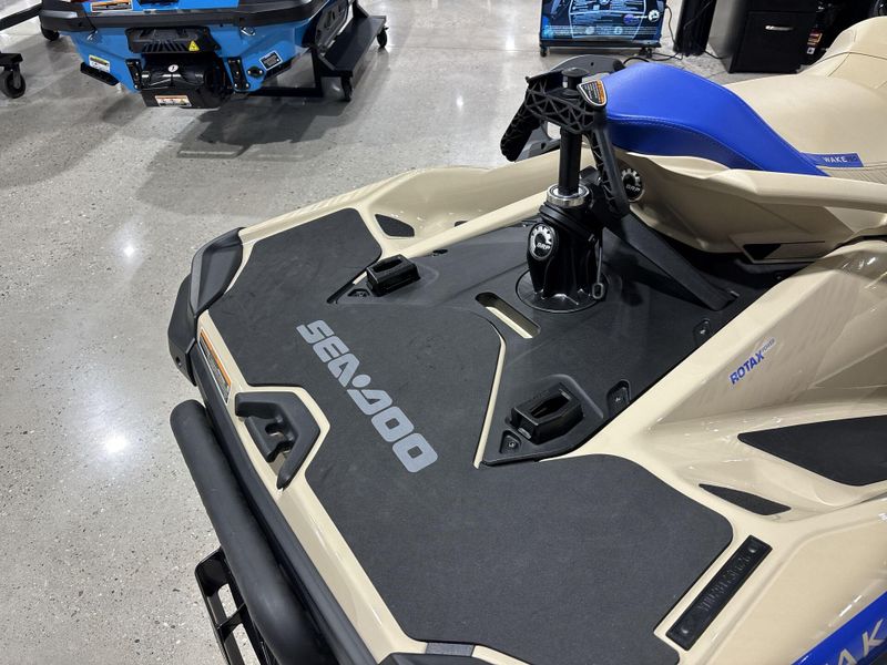 New 2026 Sea-Doo WAKE PRO 230  (SOUND SYSTEM) Image 16