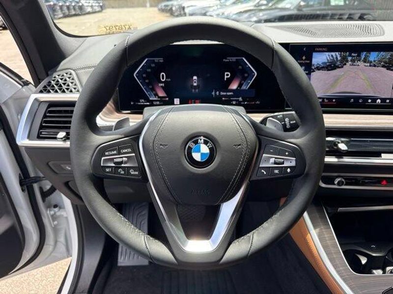 New 2026 BMW X5 sDrive40iImage 21