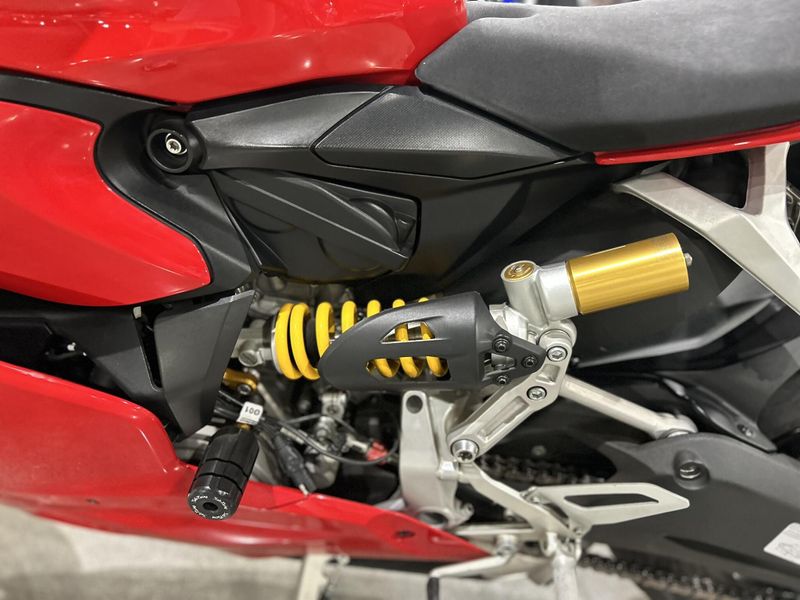 Used 2018 Ducati PANIGALE 959 Image 18