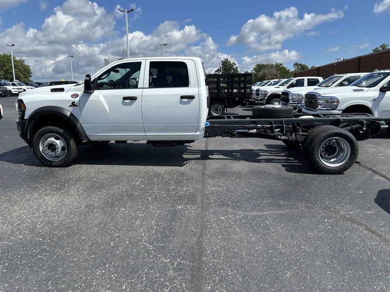 2024 RAM 5500 Tradesman Chassis Crew Cab 4x4 84