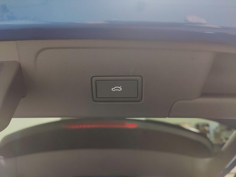 Used 2025 Volkswagen Atlas Cross Sport SEL AWD R-Line Black w/Sunroof/NavImage 17