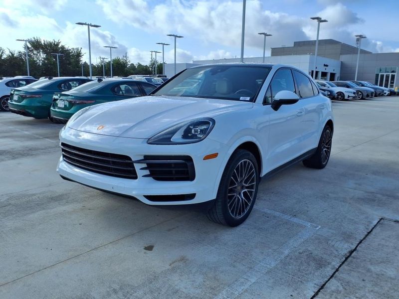 2022 Porsche Cayenne Coupe BaseImage 5