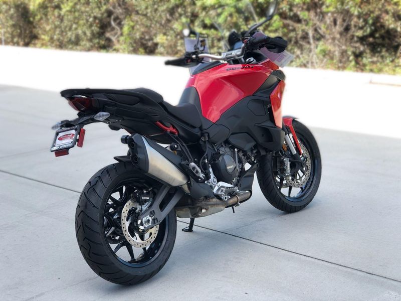 New 2025 Ducati MULTISTRADA V2 S Image 17