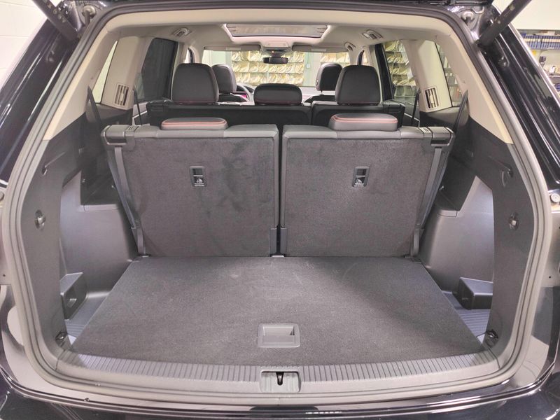 Used 2025 Volkswagen Atlas AWD Peak Edition w/SunroofImage 16