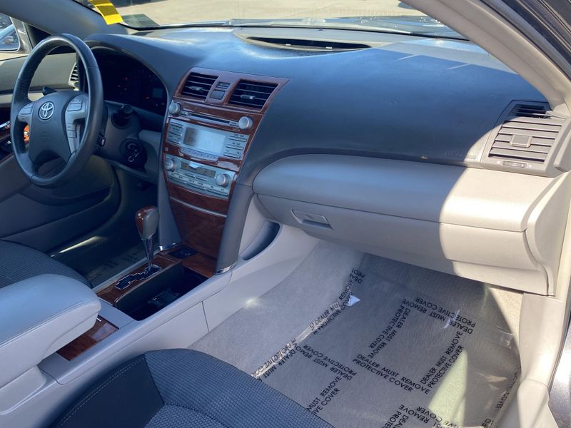 Used 2009 Toyota Camry XLEImage 9