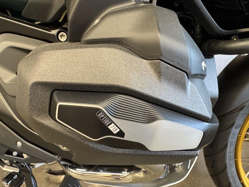 2025 BMW R 1300 GS - AURELIUS GREEN METALLIC 