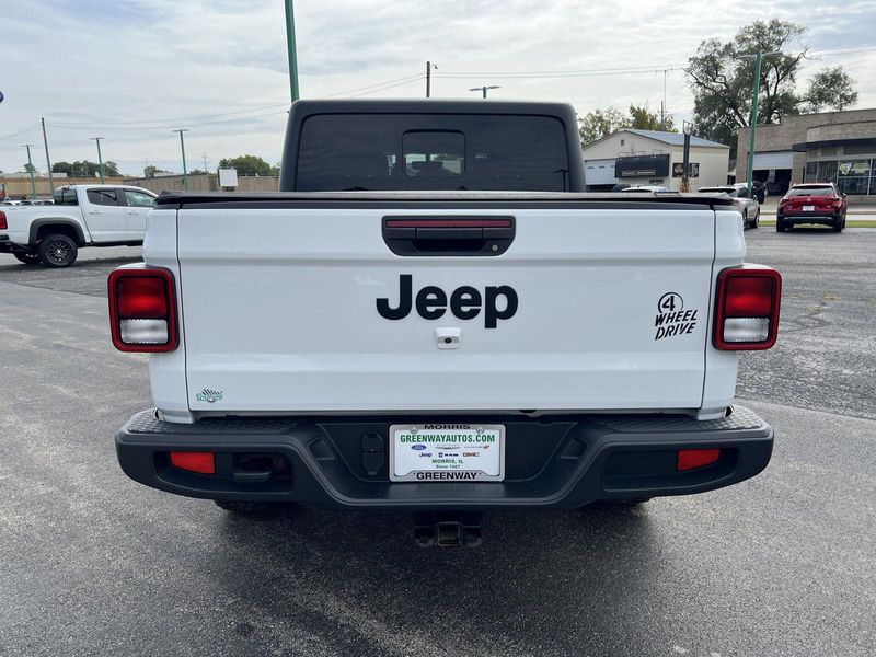 2021 Jeep Gladiator Willys photo 7