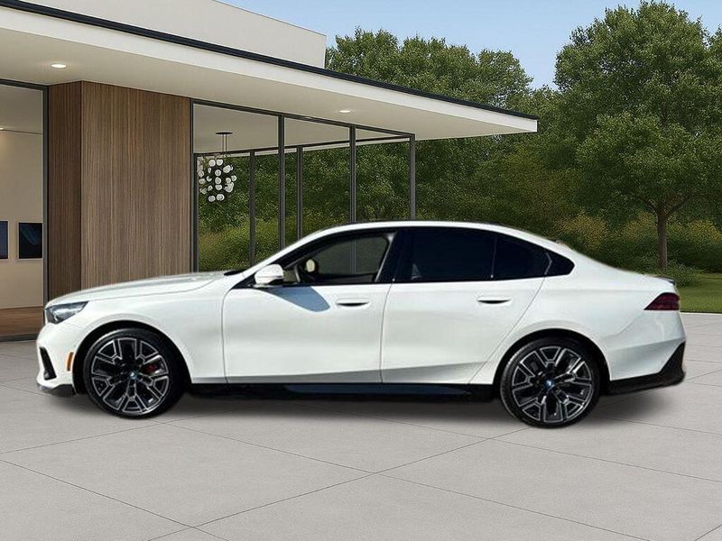 Used 2025 BMW i5 xDrive40Image 12