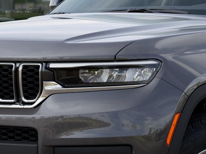 New 2025 Jeep Grand Cherokee L Laredo 4x4Image 22