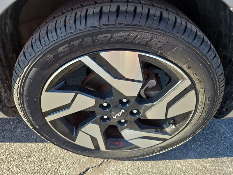2023 Kia Soul GT-Line photo 9