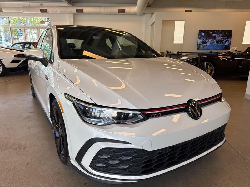 2023 Volkswagen Golf GTI 2.0T SE