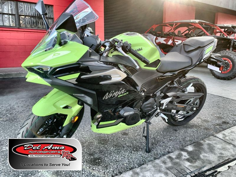 New 2026 Kawasaki NINJA 500 SE ABS Image 1