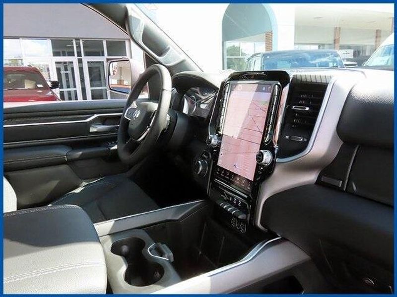 2026 Ram 1500 Big Horn photo 8