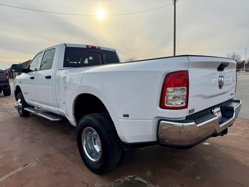 Used 2022 RAM 3500 TradesmanImage 8