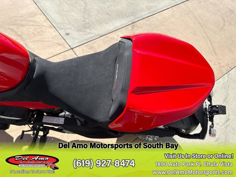 2024 Ducati DIAVEL V4  in a RED exterior color. Del Amo Motorsports of South Bay (619) 547-1937 delamomotorsports.com 