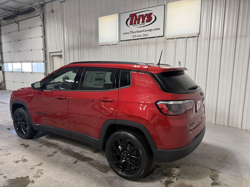 New 2026 Jeep Compass Latitude Altitude 4x4Image 13
