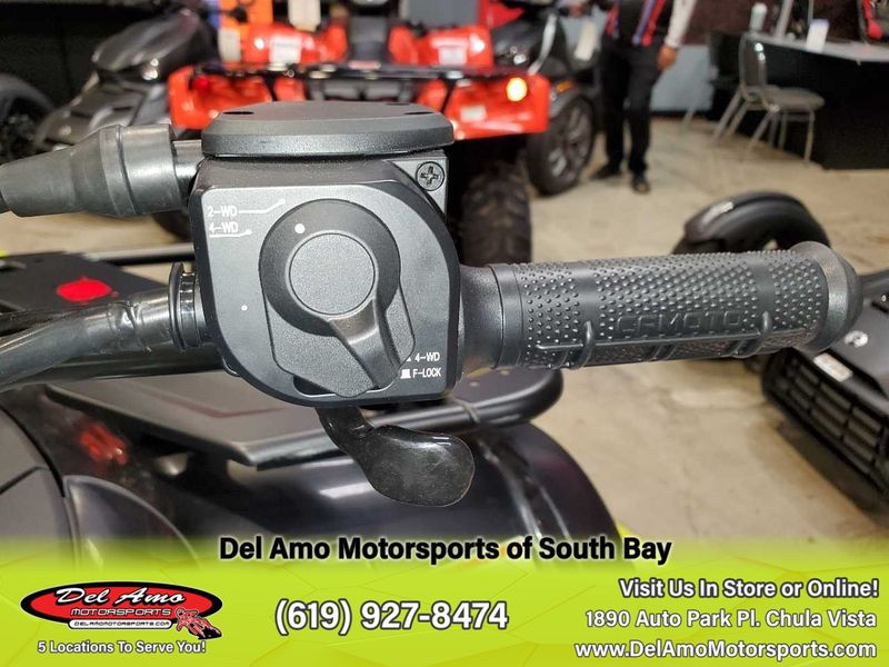 2024 CFMOTO CF400AU-6S  in a JET BLACK exterior color. Del Amo Motorsports of South Bay (619) 547-1937 delamomotorsports.com 