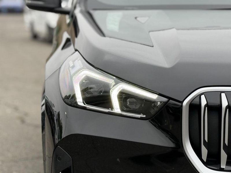 2025 BMW X1 xDrive28iImage 12