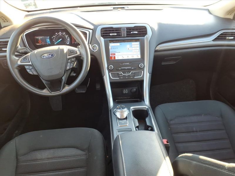 Used 2019 Ford Fusion SEImage 14